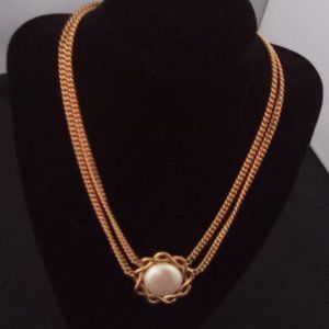 VINTAGE MONET  GOLD/ PEARL PENDANT Double Strand Necklace 18 inches long